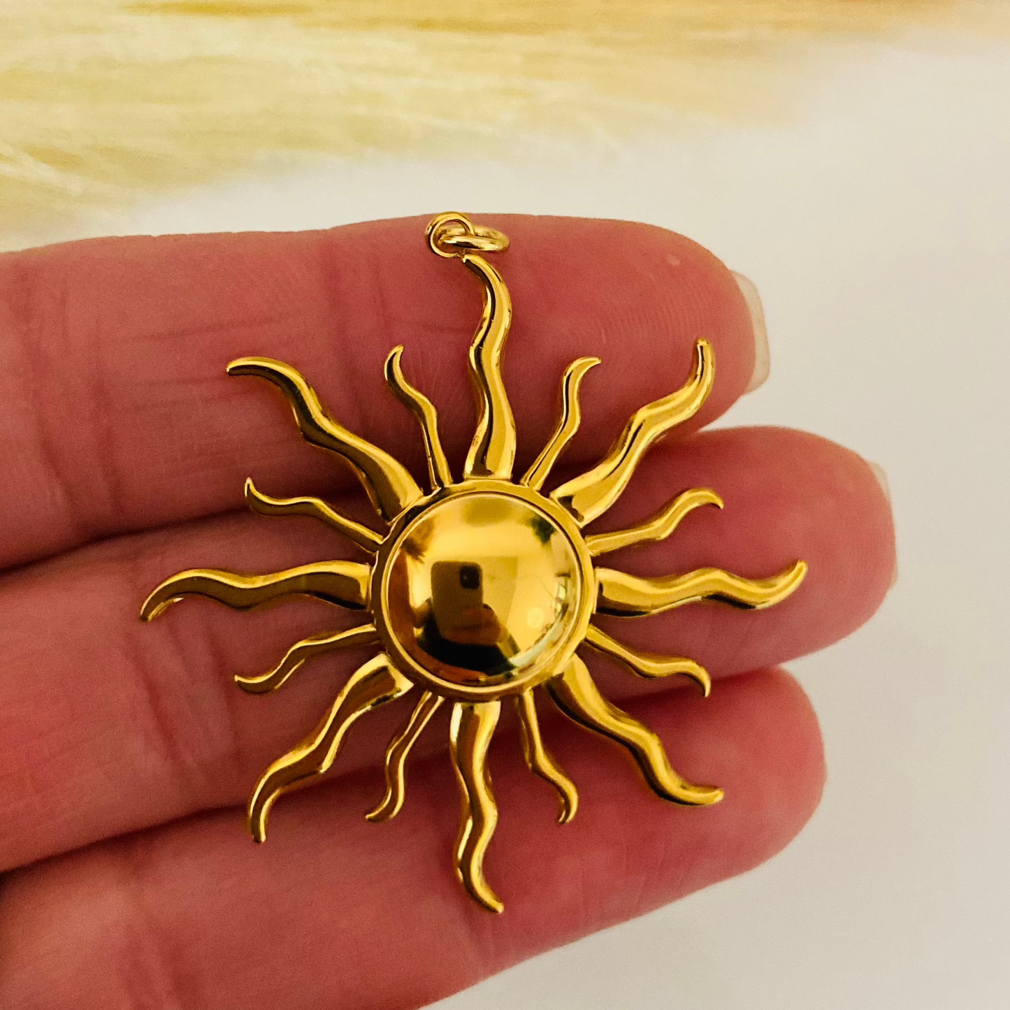 Sol Charm