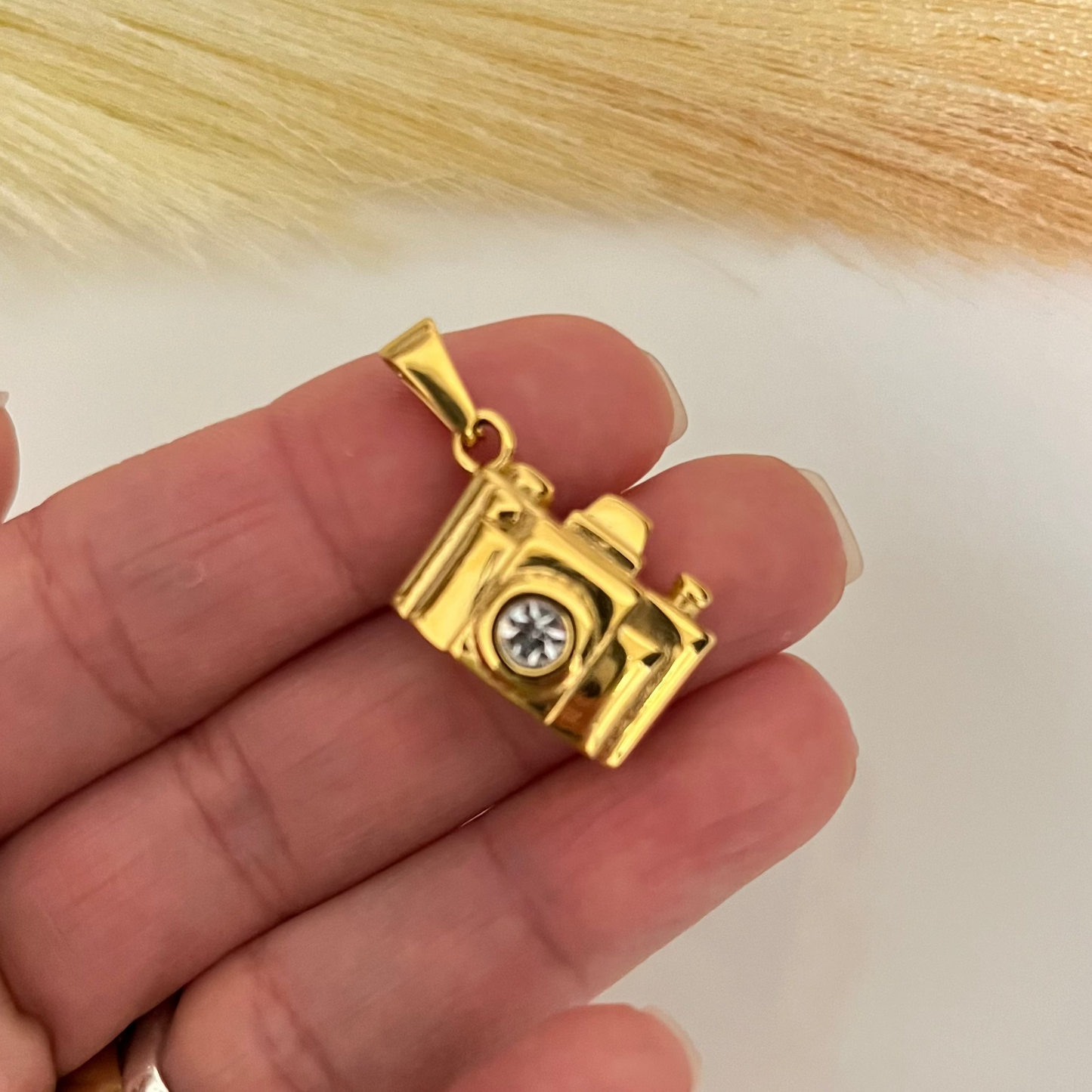 Camara Charm