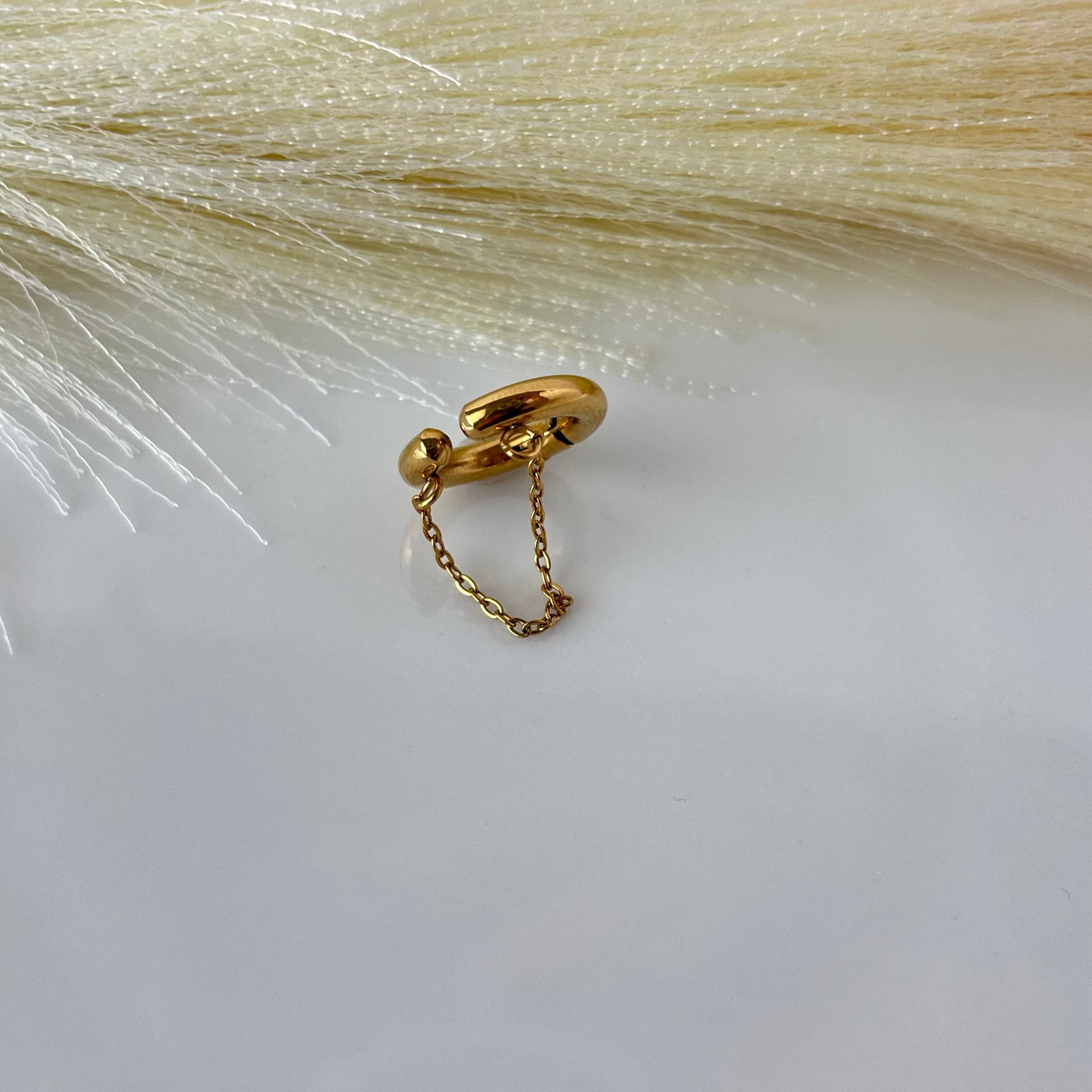 Iris Earcuff