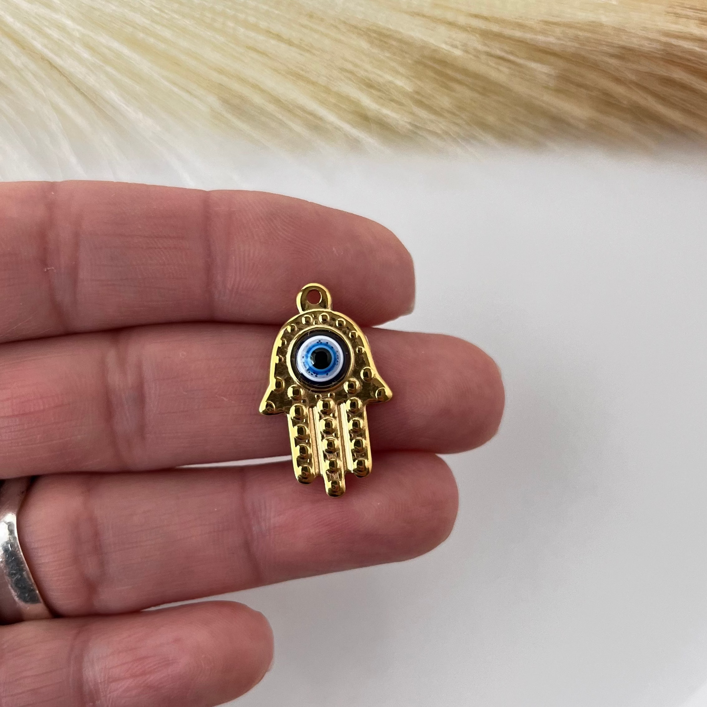 Mano de Fortuna Charm