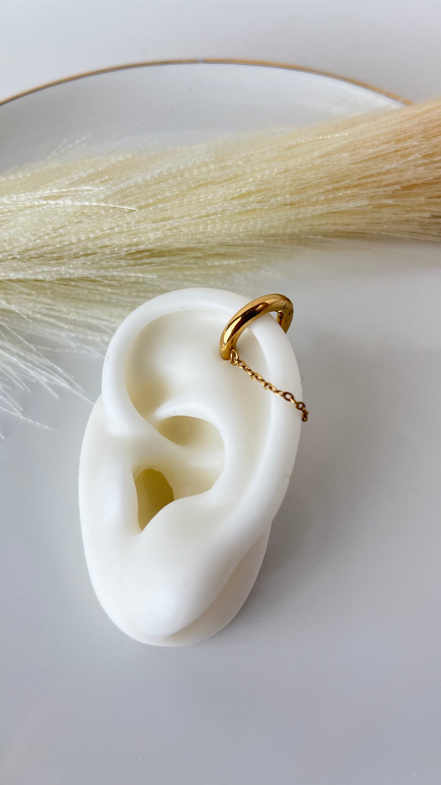 Iris Earcuff