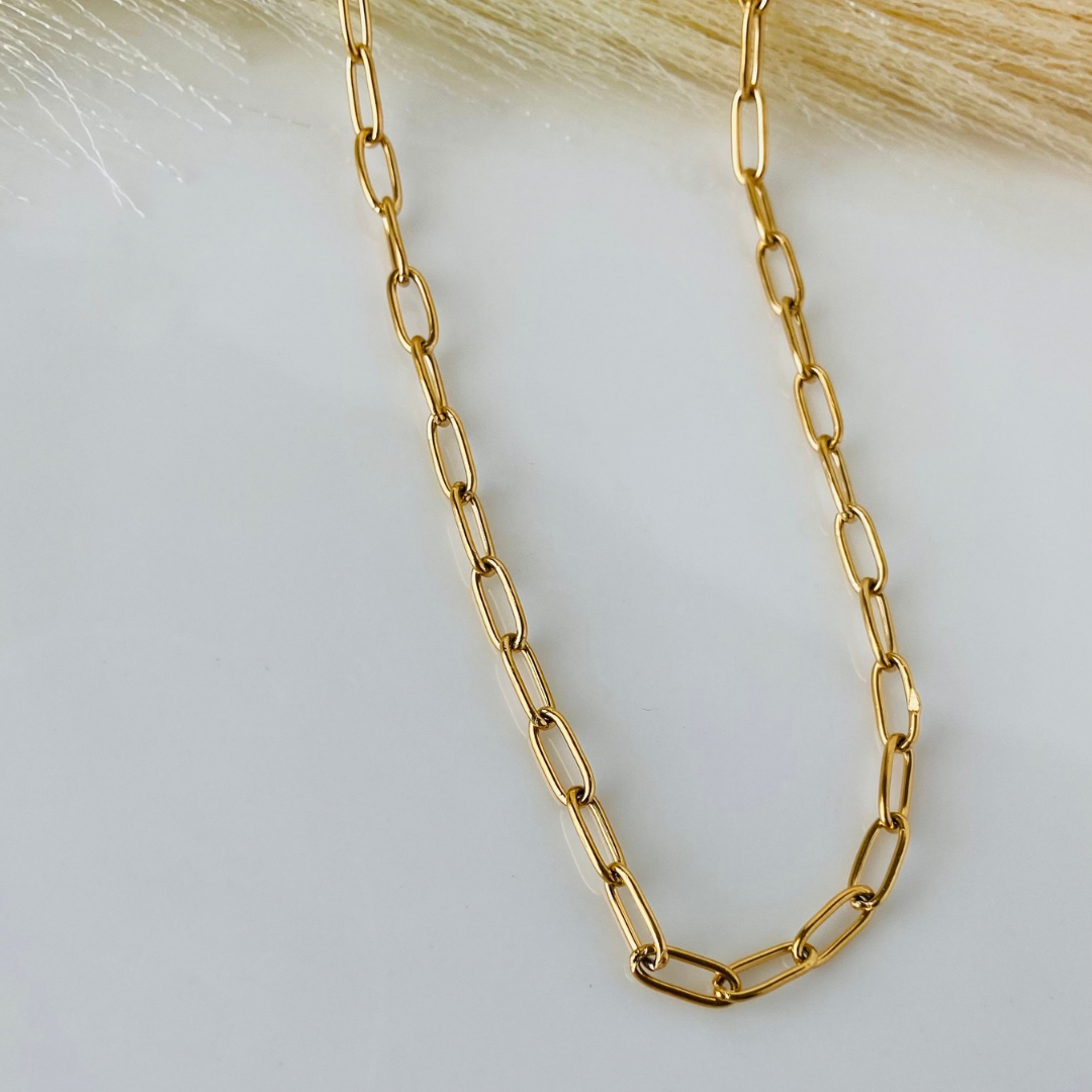 Cata Paperclip Necklace