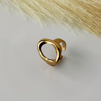 Ava Ring