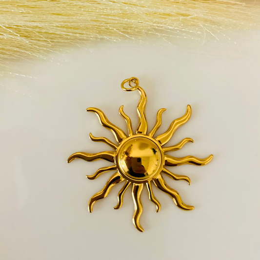 Sol Charm