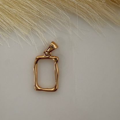 Luz Charm